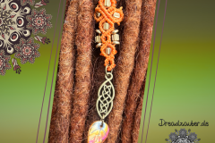 Makrameeperle 74  €20,- (bei Lissy)