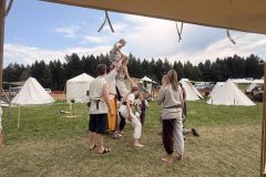Tolle Akrobaten vor unserem Stand