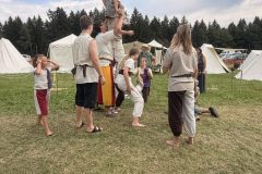 Tolle Akrobaten vor unserem Stand